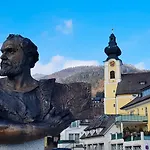 公寓 洛茵德尔公寓酒店 *